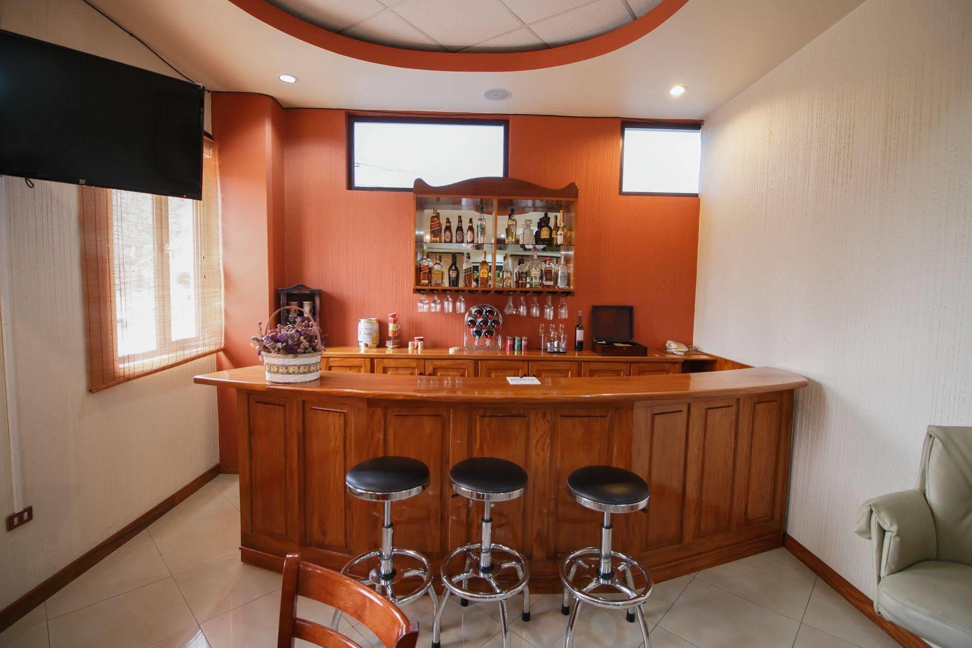 Hotel Anna Inn Olintepeque Εξωτερικό φωτογραφία