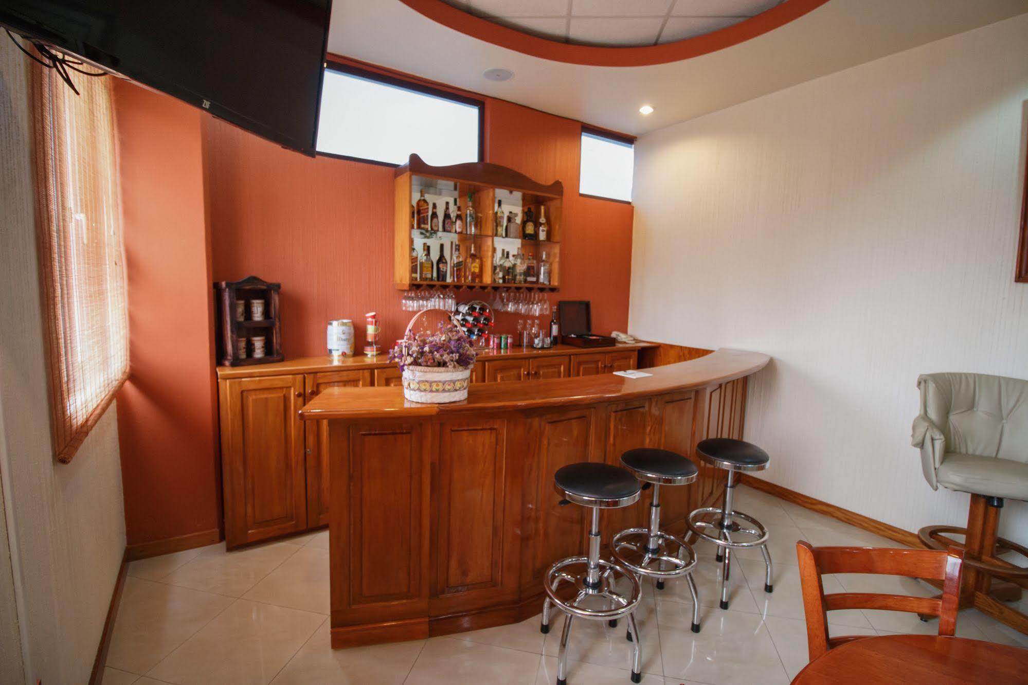 Hotel Anna Inn Olintepeque Εξωτερικό φωτογραφία