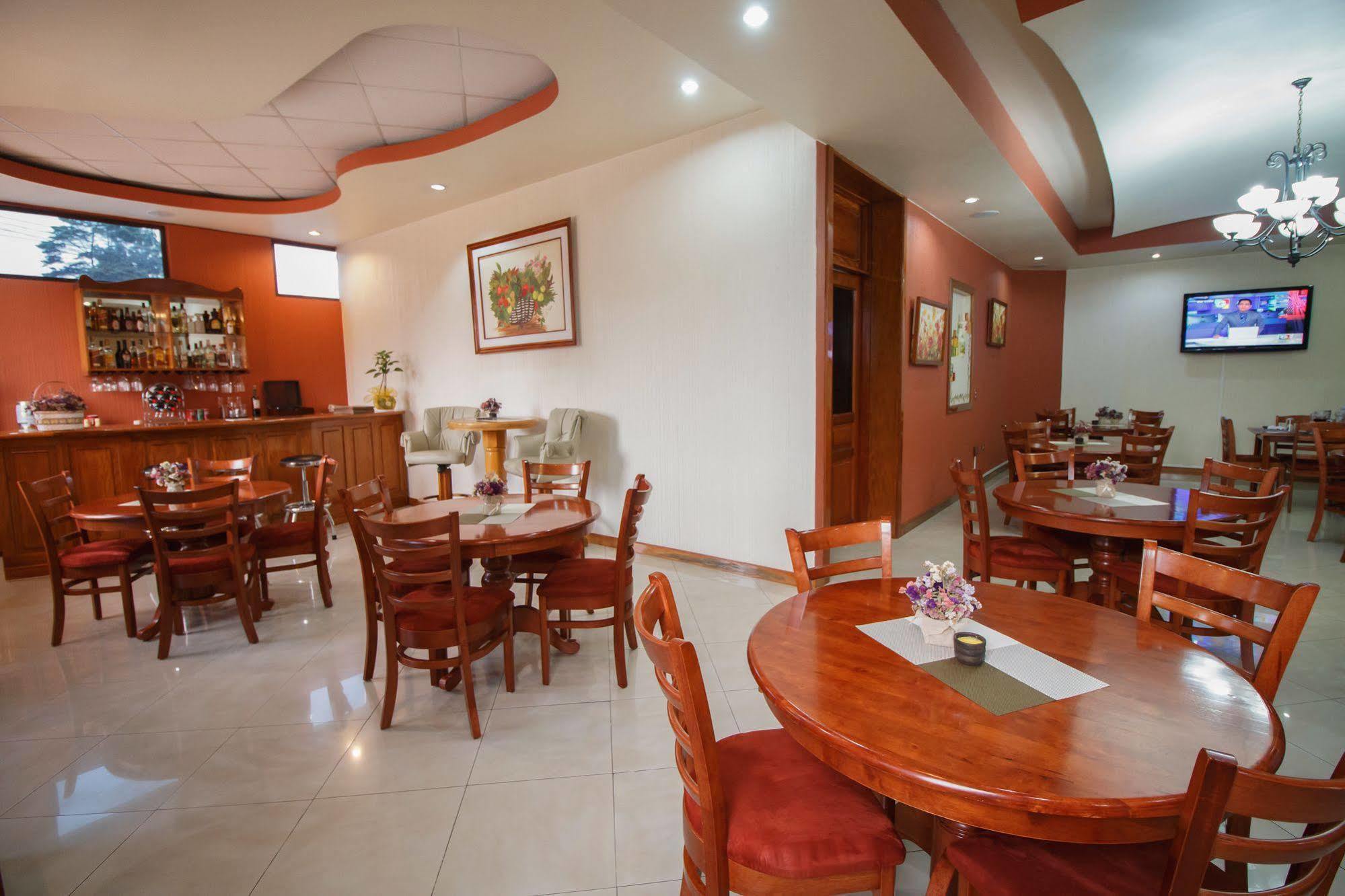 Hotel Anna Inn Olintepeque Εξωτερικό φωτογραφία