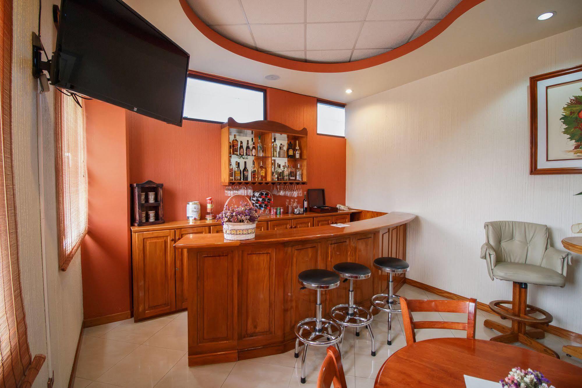Hotel Anna Inn Olintepeque Εξωτερικό φωτογραφία