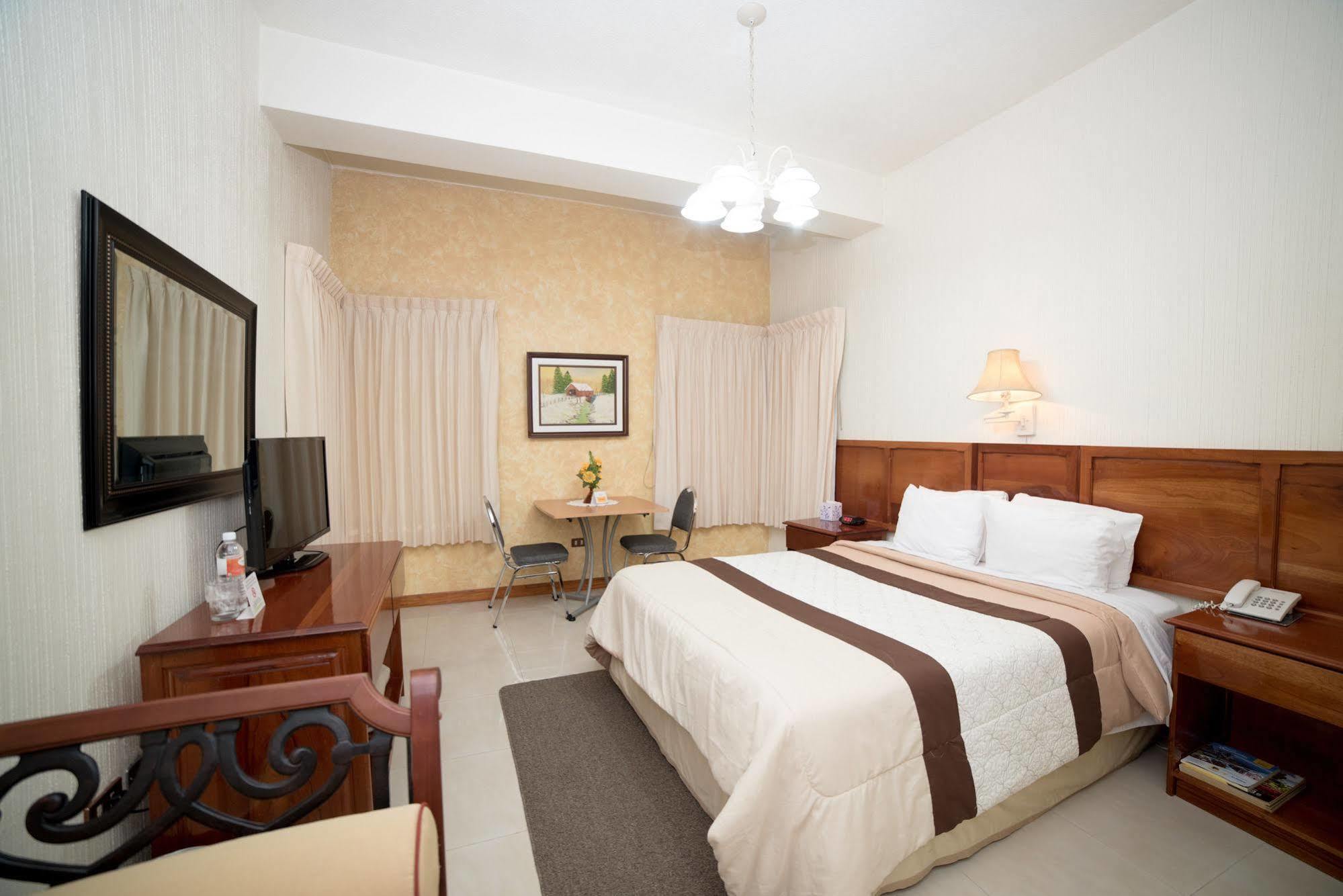 Hotel Anna Inn Olintepeque Εξωτερικό φωτογραφία