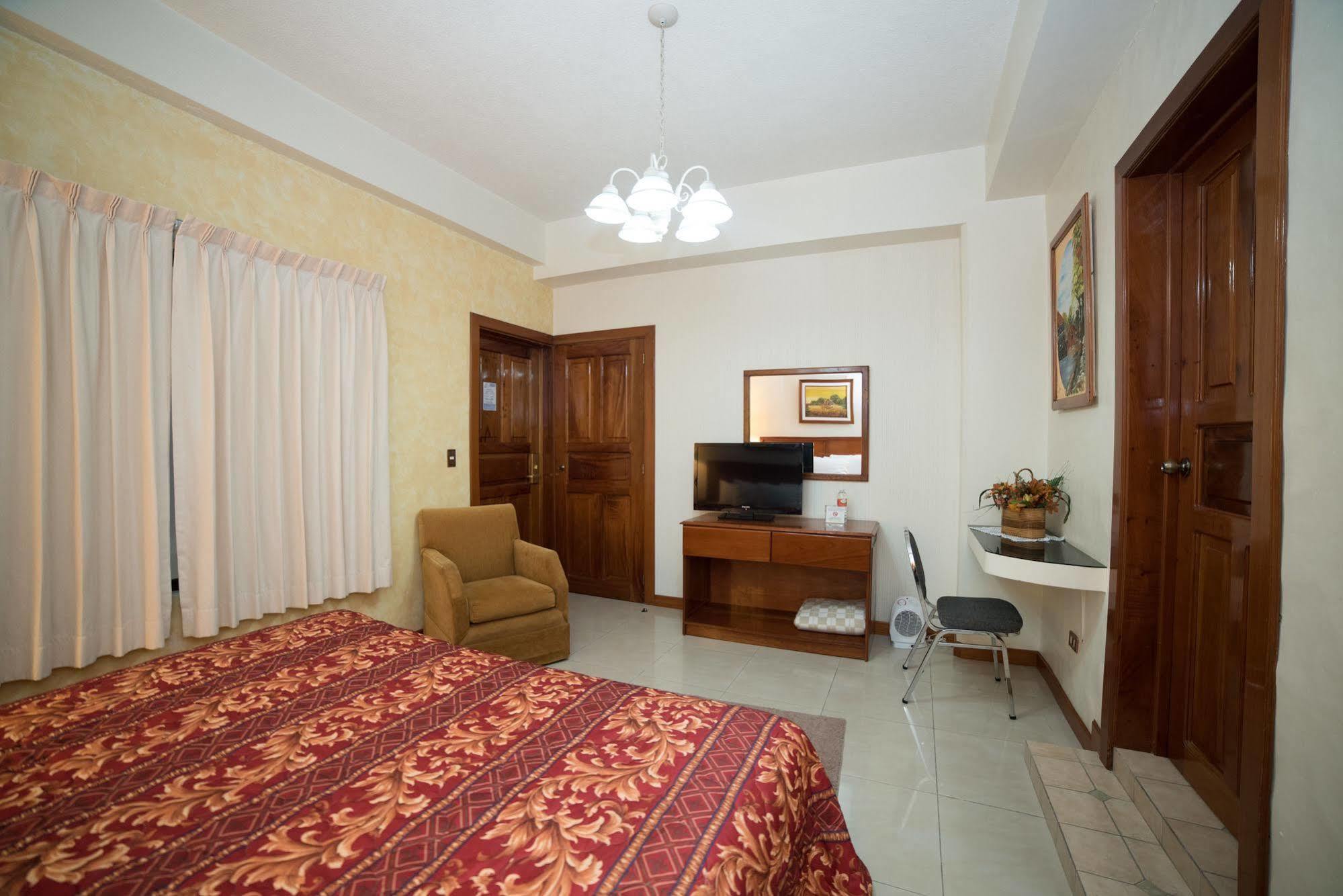 Hotel Anna Inn Olintepeque Εξωτερικό φωτογραφία
